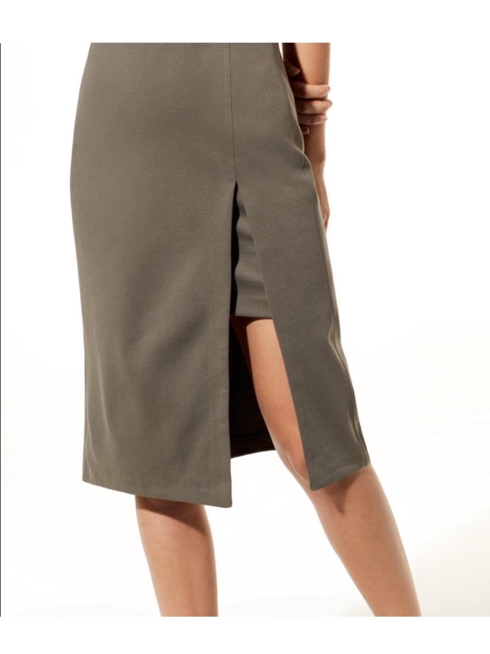 ARITZIA Babaton Kumar Skirt